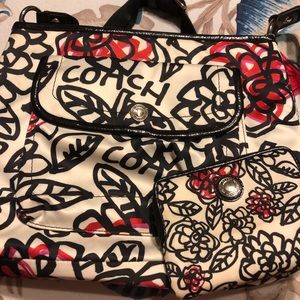 Coach Poppy purse and wristlet